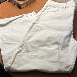 Straight Fit Men's White Jeans - Clean Everyday Style